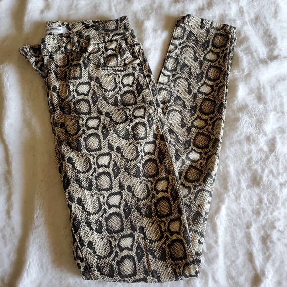 Good American Hight Waist Snake Print Jeans - Picture 6 of 9